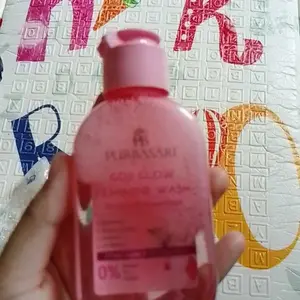 Purbasari Goji Glow Feminine Wash Wash / Sabun Pembersih Kewanitaan