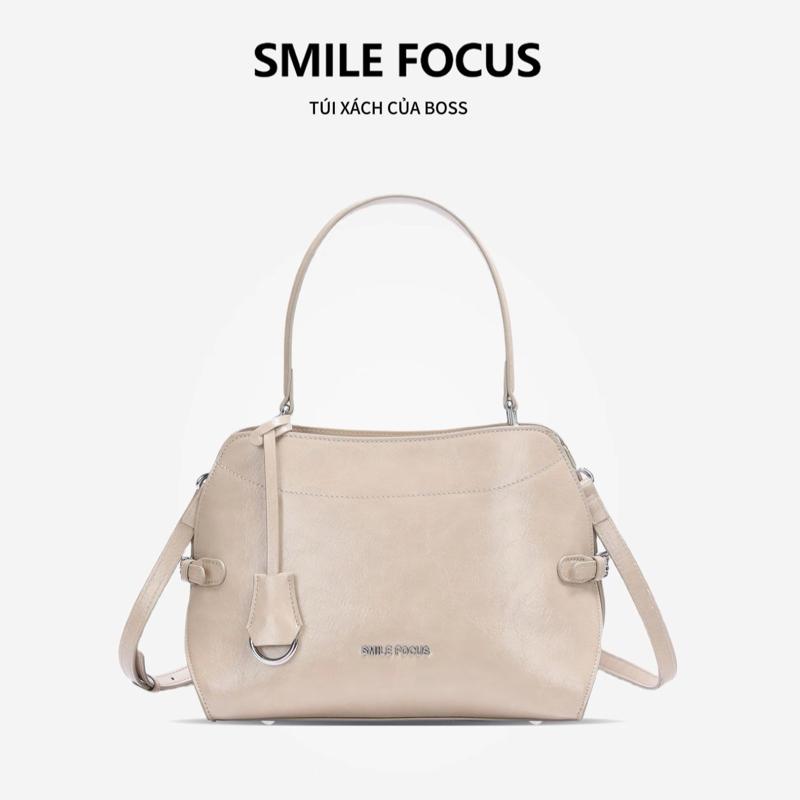 HÀNG TRƯNG BÀY Túi xách nữ da thật SMILE FOCUS thương hiệu Pháp túi xách thiết kế phong cách Châu Âu cá tính trẻ trung thời thượng. Túi đa phong cách công sở đi làm đi chơi. Xách tay đeo chéo. Full hộp hãng - SF3553