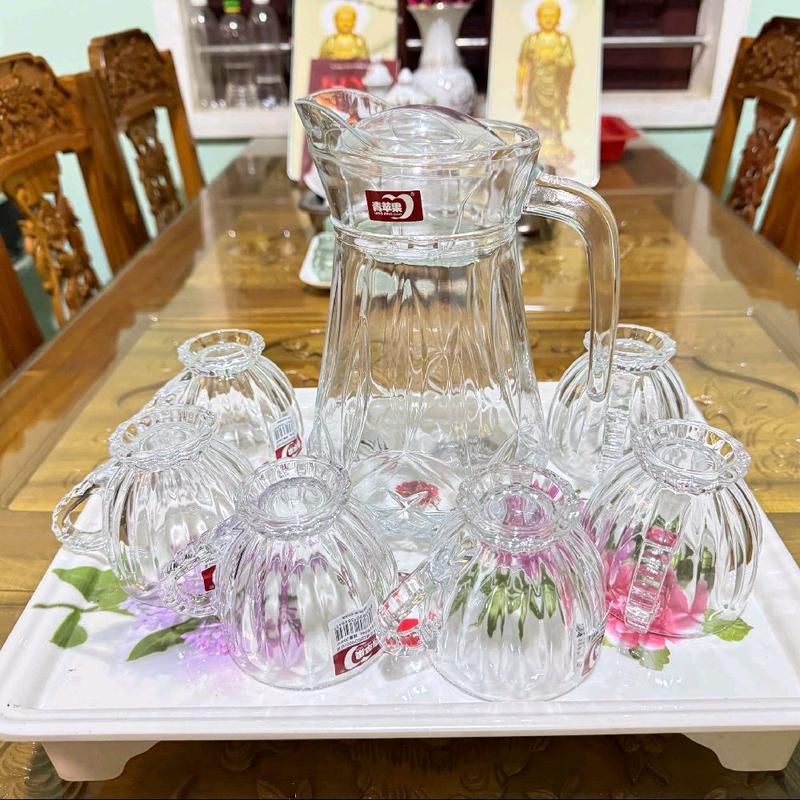 Combo Bộ Bình Thuỷ Tinh + 6 Cốc Deli Sang Trọng có Thể Sử Dụng Quà Tặng .
