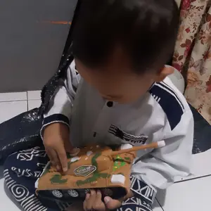 Mainan Anak Tank Militer Ada Lampu Bisa Berjalan suara Bump And Go