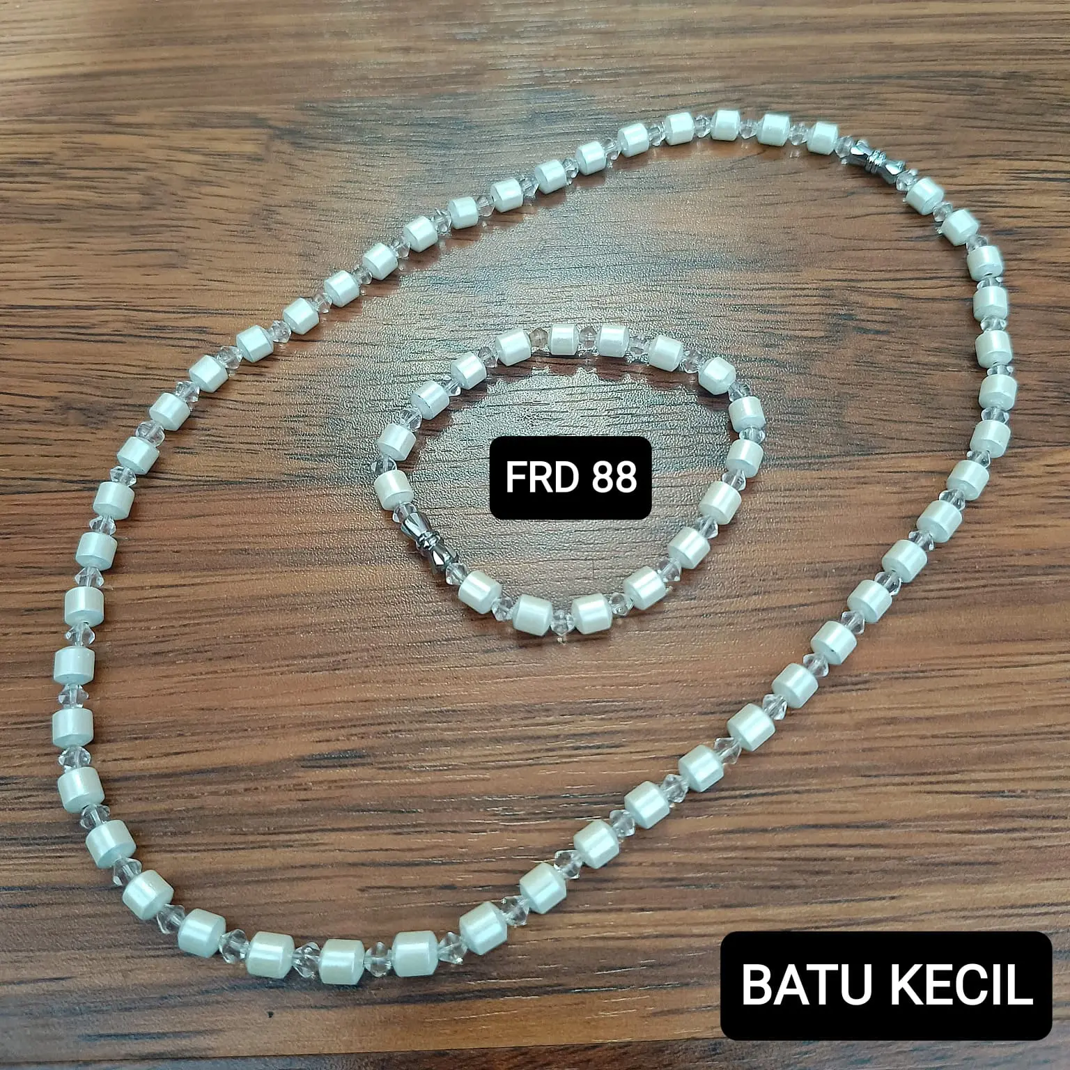 KALUNG KESEHATAN GRATIS GELANG MAGNET SCIENCE ENERGY NECKLACE/KALUNG TERAPI KESEHATAN MAGNETIC
