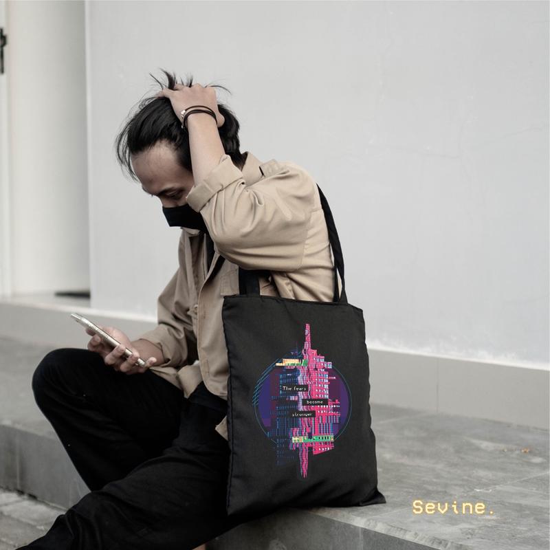 Sevine Totebag Fashion Tas Tote Bag Hitam Resleting Pria Wanita Laptop Kuliah Retro Vaporwave - HVW7 1