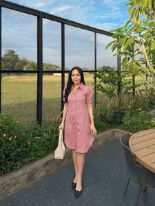 Dress Santuy Stripe Wanita Slim Fit Lengan Pendek Motif Salur Vertikal Bahan Halus Adem Ringan Cocok untuk Acara Santai dan Formal