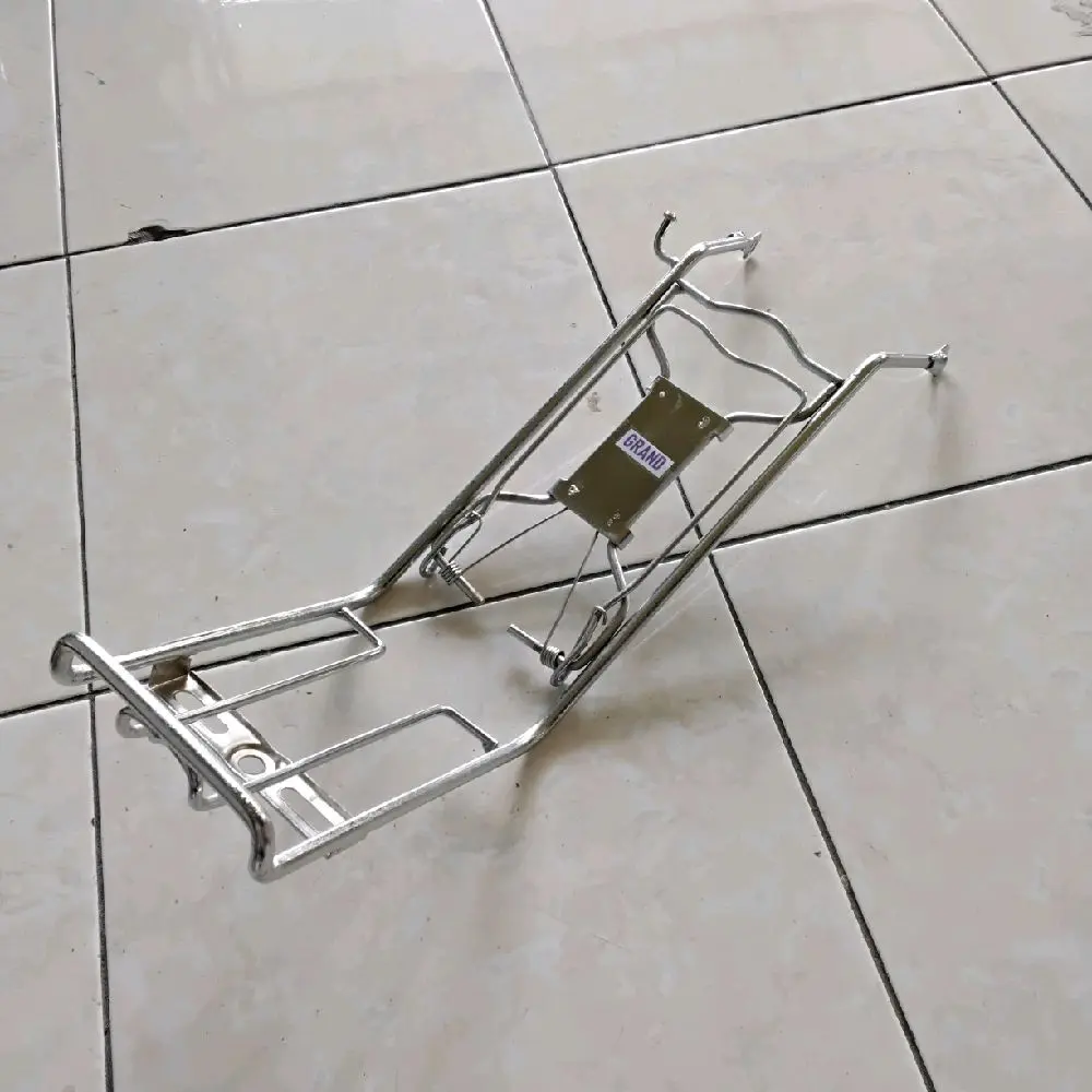 Bagasi Tengah Rak Jepit GRAND Astrea Legenda GRAND Impressa Legenda GRAND Legenda Full Besi Tebal Hitam dan Crom Motorcycle