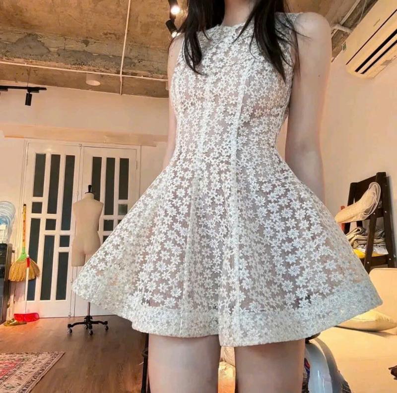 Đầm nữ thiết kế chất ren dáng xòe Zoe Dress