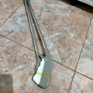 Tongkat Penjepit Sampah Multifungsi Grab Stick Tangkap Serangga Anti Karat