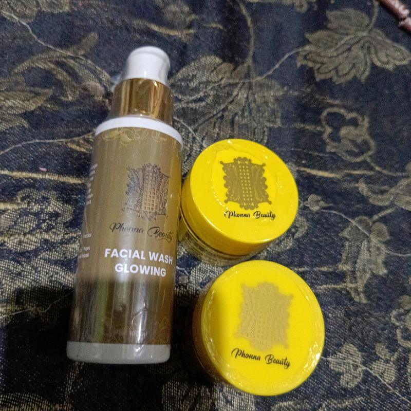 CREAM PHONNA SIANG MALAM DAN SABUN 1