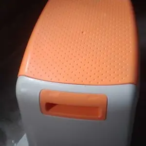 Barito Indo Bangku Jongkok Plastik Kursi Estetik Furniture Minimalis Warna Orenge Biru Desain Modern Kuat Menahan Beban 200KG Material Berkualitas Tinggi A02B