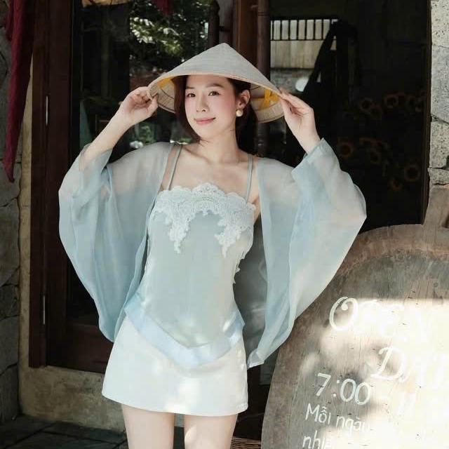 Sét Váy 2 Dây Body Mix Áo Khoác Da 2 Lớp Dành Cho Nữ Sang Chảnh by T.LINH STORE…