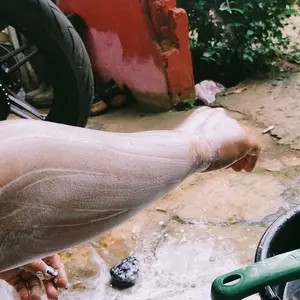 [BUY 1 BOX GET 2 BATANG] KIME Luminizing Jeju brightening Soap 100GR | Volcanic Ash Charcoal Niacinamide Collagen | Sabun Batang Natural Pemutih Glowing Mencerahkan Wajah Muka Badan Kulit Tubuh Kaki Tangan Ketiak Whitening Booster Eksfoliasi Flek