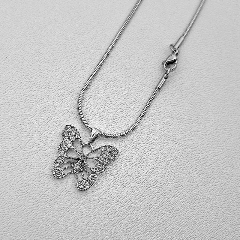 Kalung Liontin Titanium Wanita Silver Anti Karat / Luntur Terbaru 0