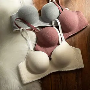 1 PC! ! ! BRA WANITA BUSA SEDANG TANPA KAWAT BAHAN LEMBUT TERSEDIA BERBAGAI VARIASI (911)