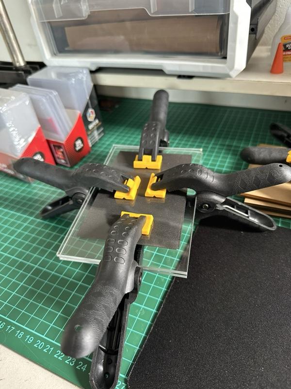 Card Press Tools ini dirancang khusus untuk kolektor Pokémon TCG & Trading Card yang ingin merapikan kartu dengan cara aman, stabil, dan terkontrol. Card Press Tools ini dirancang khusus untuk kolektor Pokémon TCG & Trading Card yang ingin merapikan kartu dengan cara aman, stabil, dan terkontrol.