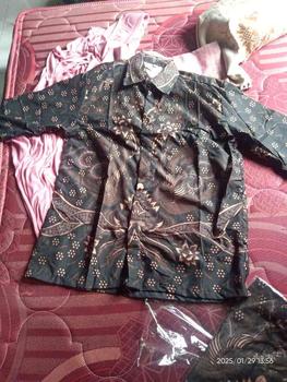 Product Review of FRONT CHOICE - TERBARU COUPLE SWEET BATIK COUPLE AYAH DAN ANAK LAKI LAKI - BATIK PRIA LENGAN PANJANG WARNA HITAM MOTIF SENTANI TERLARIS from B**i ** 0