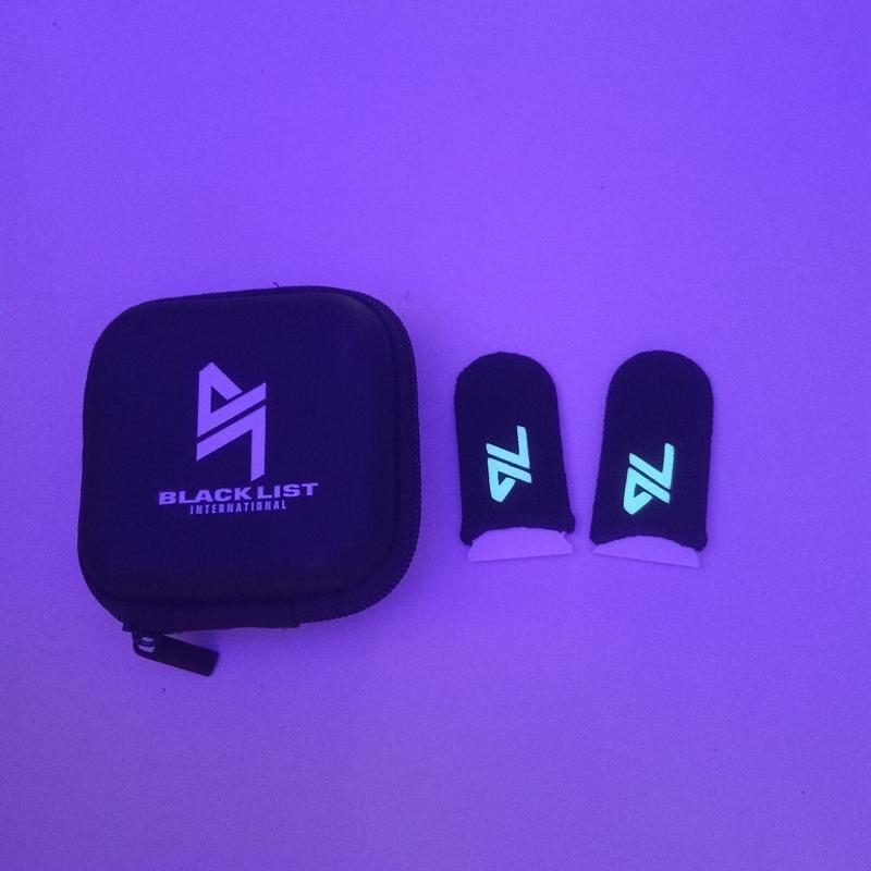 Product Introduction of Sarung Jempol Gaming Menyala dan Poch Box Penyimpanan - Aksesoris Gaming - Accessories Game sarungjempol premium Joystick finger trigger 2