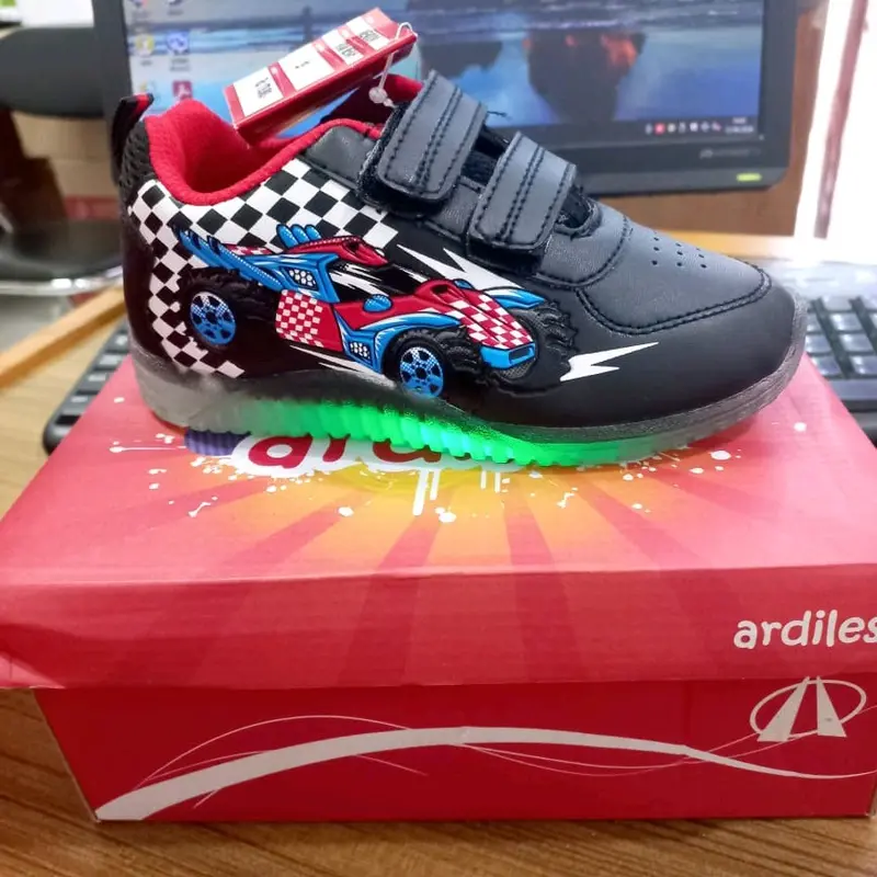 Sepatu Ardiles Lampu Mendovi 0