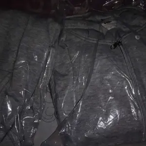 Caelux - ONE SET DOUBLE ZIPPER BOXY HOODIE + BAGGY SWEATPANTS UNISEX