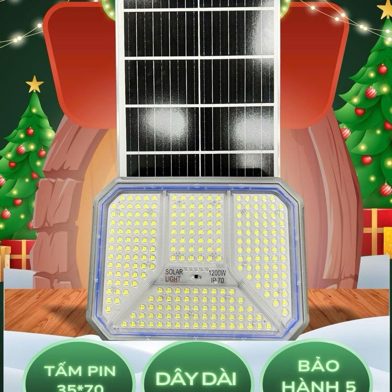 Mẫu mới Đèn năng lượng mặt trời mắt sói công suất 1200 tấm oin 35*70 bảo hành 5 năm 260 mắt led 5054 pin viên 32700