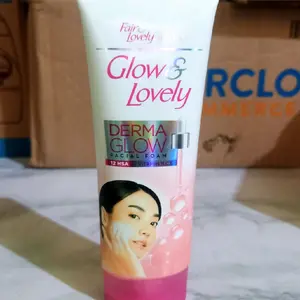 Glow & Lovely Derma Glow Facial Foam 100ml Pink Mencerahkan Muka