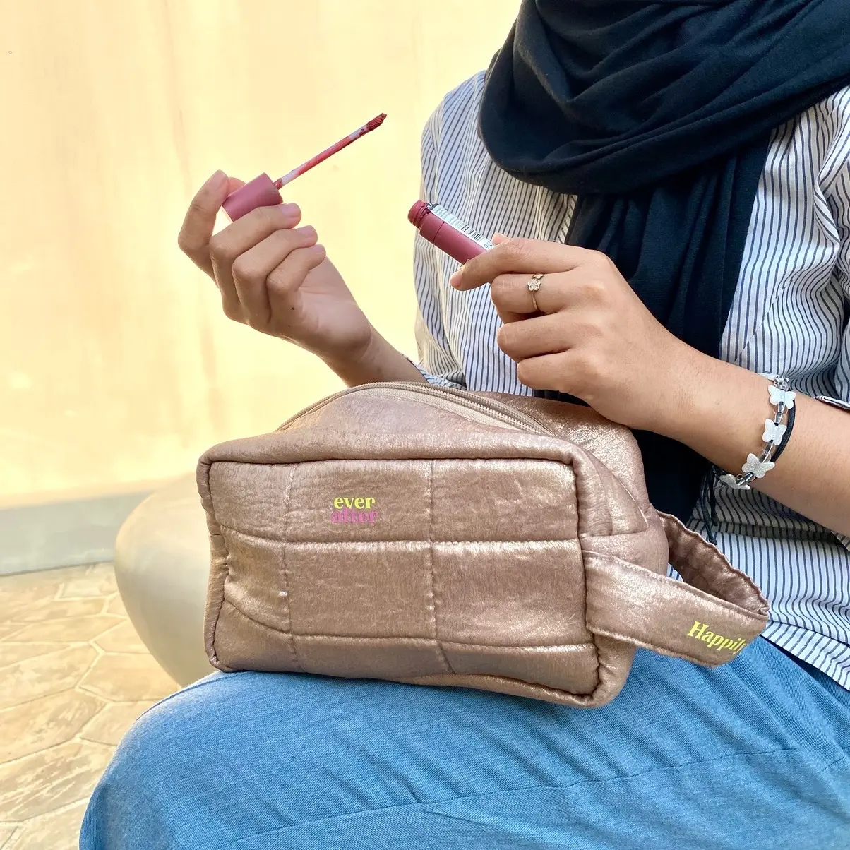 Cutie Pouch makeup glassy