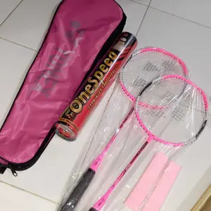 VARIAN PINK RAKET BADMINTON PAKET LENGKAP 2 RAKET 2 HANDGRIP 1 TAS 1 SLOP KOCK ISI 12 BJ