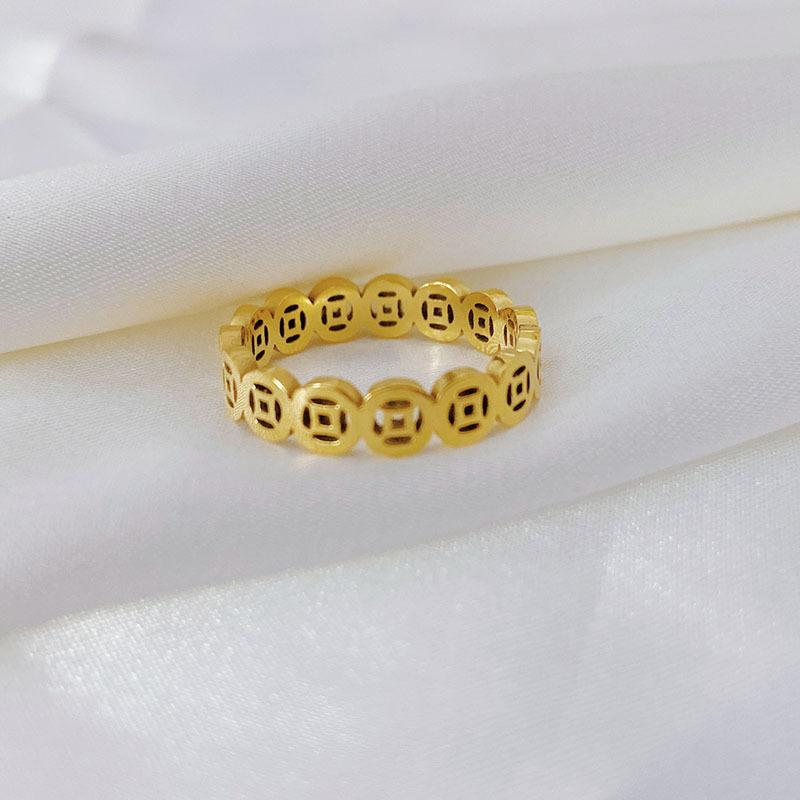 Set Cincin Gelang Pembawa Keberuntungan Model Terbaru Bahan Titanium Steel Anti Karat & Anti Pudar Beli 1 Gratis 1 Aksesori Harian Desain Simple Cocok Pakai Sehari-hari