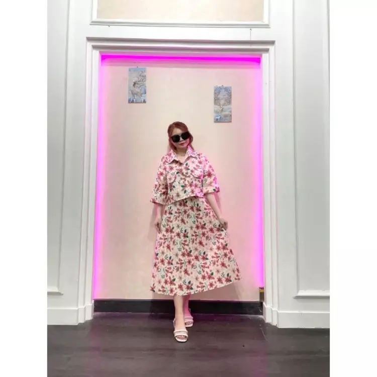One Set Fuji / One Set Clara Kemeja Crop & Rok Midi Plisket Atasan Bawahan Motif Wanita 6