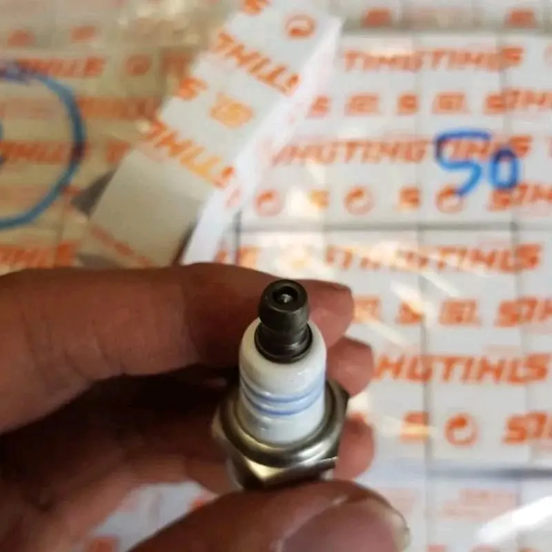 Busi Spark Plug Bosch WSR6F Stihl original 0