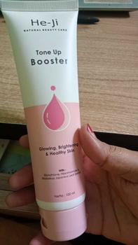 Product Review of [He-Ji] Tone Up Booster 100ml - Glowing, Brightening and Healthy Skin from 🐼**🐼 0