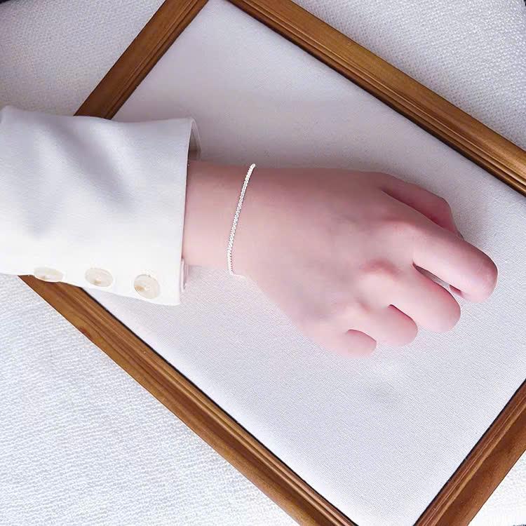 LẮC SOĂN Ý B925 Thiết Kế Không Mối Nối Nam Nữ Đều Đeo Được Sang Trọng Vòng Tay Thời Trang Phù Hợp Mọi Trang Phục