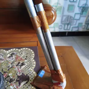 cangkul / garuk gagang kayu dan gagang pipa besi