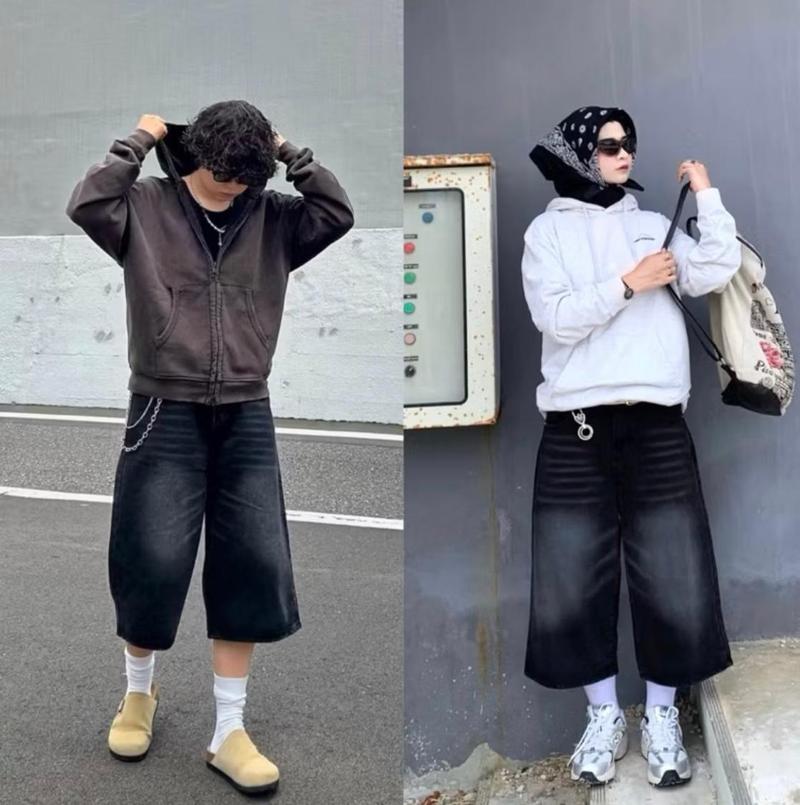 Product Introduction of Jorts Baggy Short Jeans Unisex / Jorts Jeans Short Denim / Celana Jeans Pendek 3/4 Pria Wanita Unisex/ Celana Pendek Jorts Pants Short 23