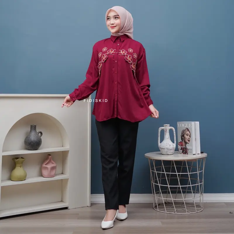 Mika Blouse Bordir Rayon Twill - Kemeja Wanita Bordir Bunga Formal Nyaman 4