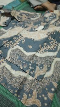 Product Review of SH38.Kemeja Batik Pria lengan Panjang Couple Ayah dan Anak Bahan Katun premium Lapis Furing Warna Abu Abu Cream from T**y 0