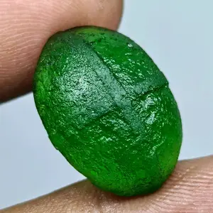 Batu Meteor Hijau Zambrud Tapak Jalak Timbul