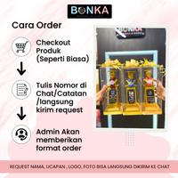 Gambar Plakat Patung Wisuda Gold Hadiah Kelulusan Gift Graduation Custom Sesuai Keinginan 1 Hari Jadi Bonekahandmadesukasuka - Pria dari Bonekahandmadesukasuka Kab. Sukoharjo 4 Tokopedia