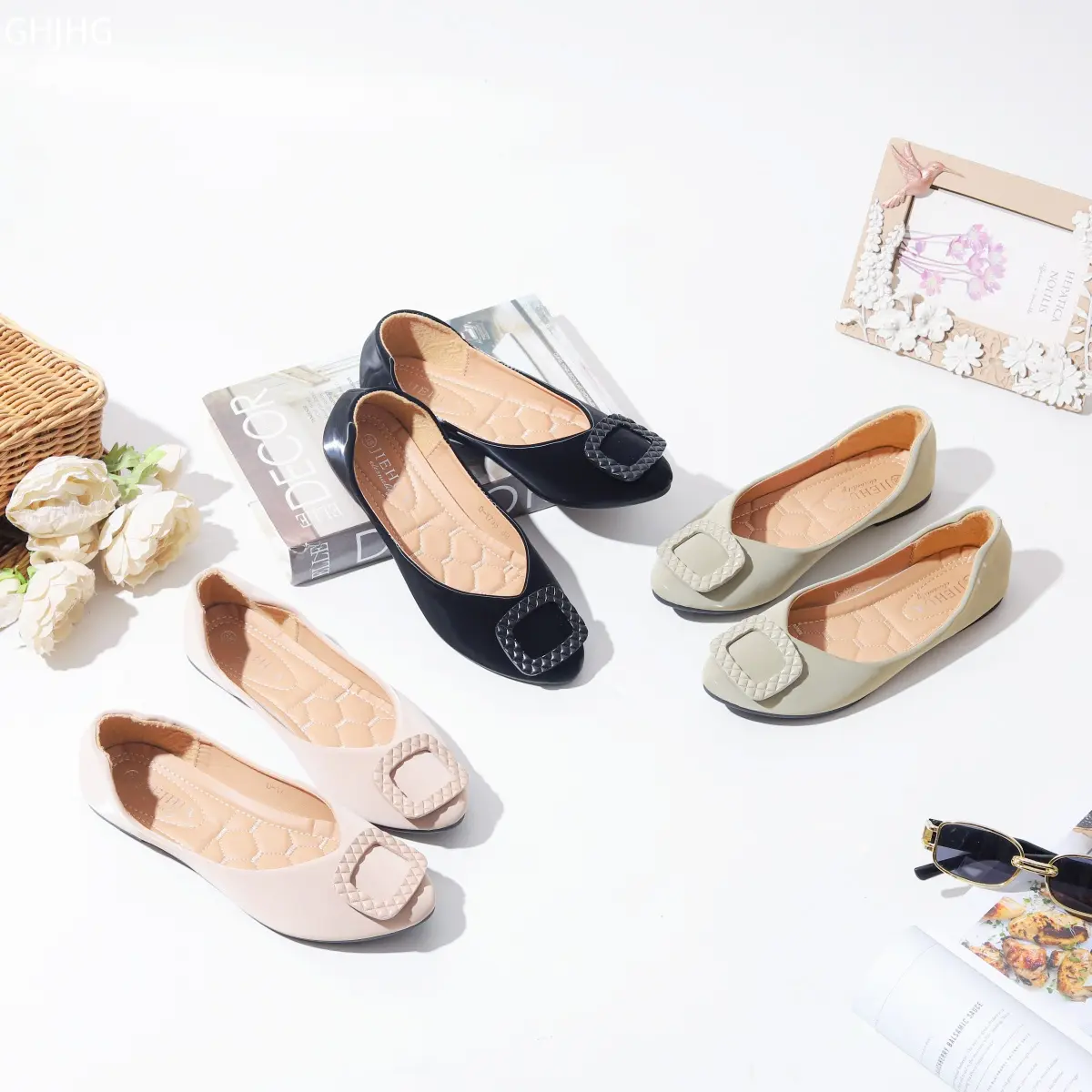 JIEHUA Mikha Sepatu rata kerja,  lebar,  wanita dengan selesai licin Flat Shoes D-1795 Kasual