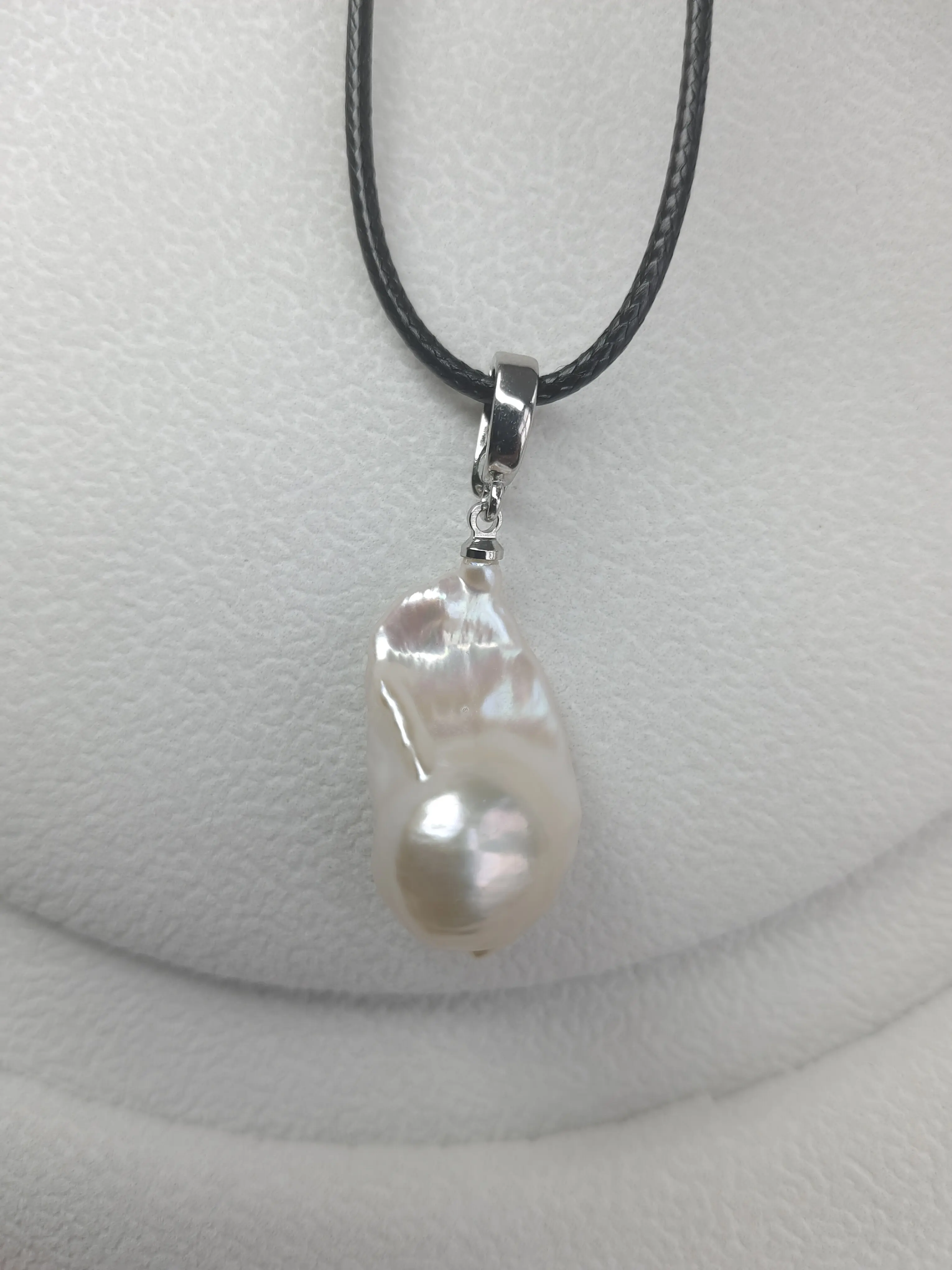 Freshwater pearl Baroque cherry blossom pink pendant