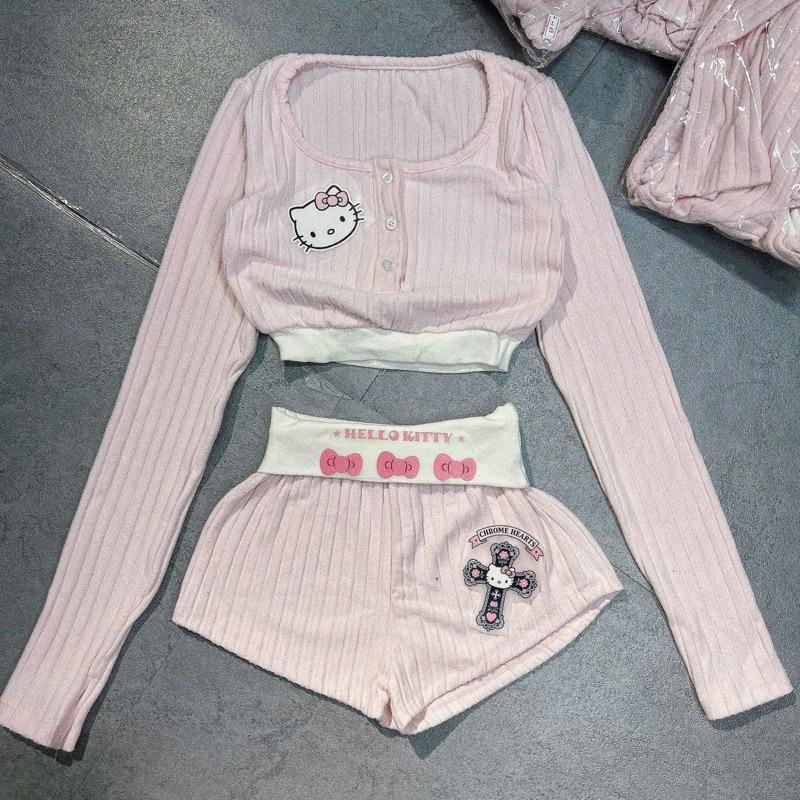 Set len đũa áo croptop tay dài cài núc phối quần sọt hoạ tiết kity dễ thương