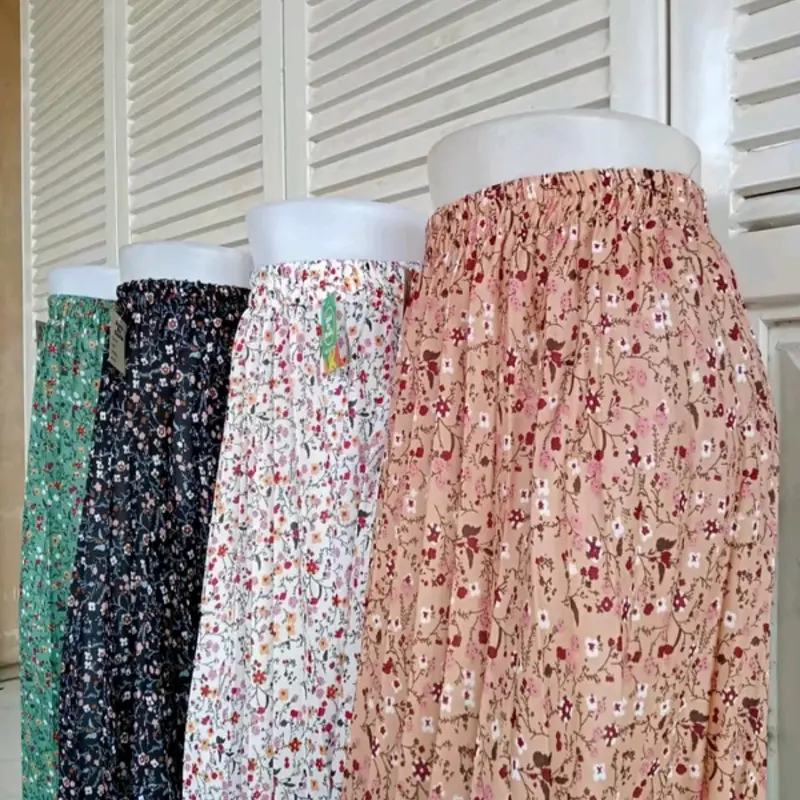 Rok Plisket  Panjang Wanita Motif Bunga Kekinian Bawahan Melar Nyaman Dewasa Karet Polkadot 1