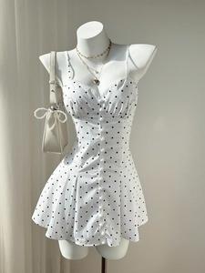 Vestido corto de estilo francés elegante, cuello en V con lunares y diseño de lazo, perfecto para uso casual y fiestas, moda femenina
