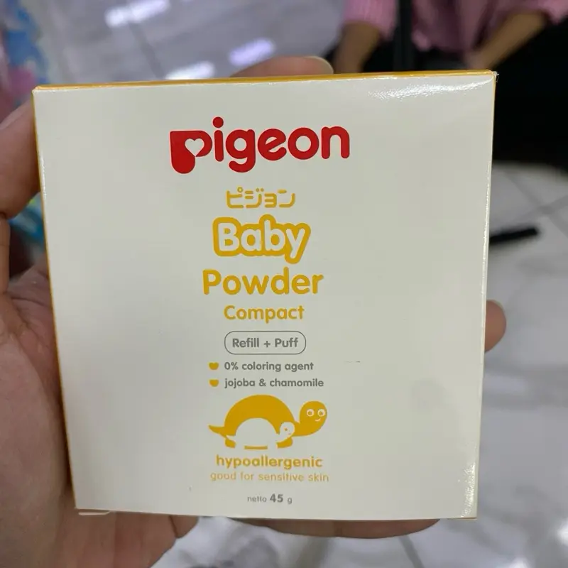 Pigeon Baby Powder compact refill + puff