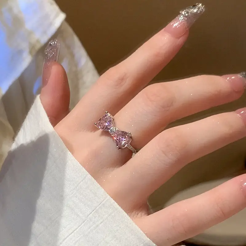 ShinyShiny-Cincin busur lucu Cincin hati pink dengan zirkonia berbentuk pita untuk wanita, desain unik dan imut, cincin dengan kesan mewah dan anggun, cocok untuk jari telunjuk, desain terbaru. 2