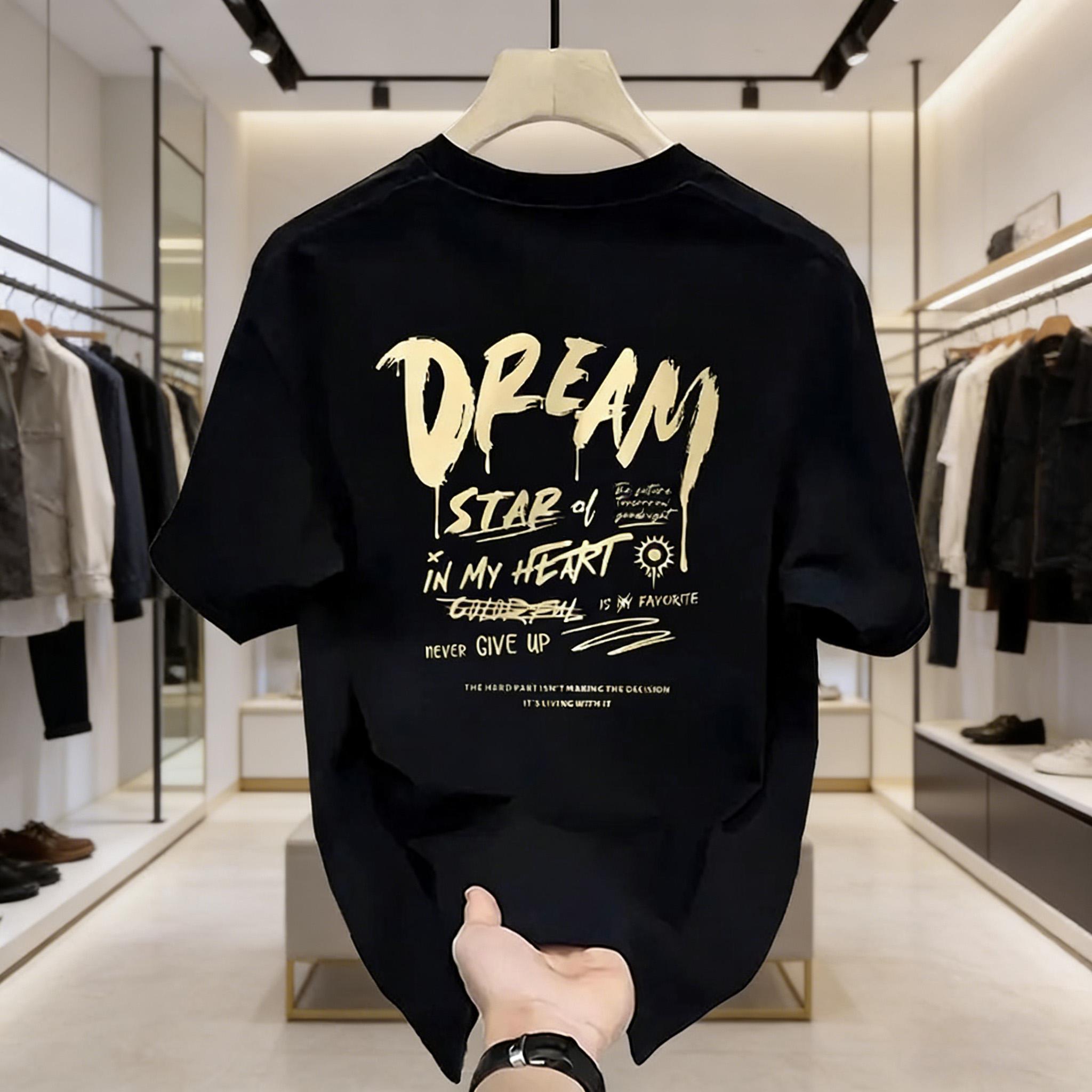 【Tren TikTok 】baju trend lebaran 2026 laki laki KAOS Katun Fashion Pria Tee Print Desain "DREAM", Gaya Korea T-SHIRT Nyaman & Bernapas Wanita Tidak Menerawang 【Tren TikTok 】baju trend lebaran 2026 laki laki KAOS Katun Fashion Pria Tee Print Desain "DREAM", Gaya Korea T-SHIRT Nyaman & Bernapas Wanita Tidak Menerawang