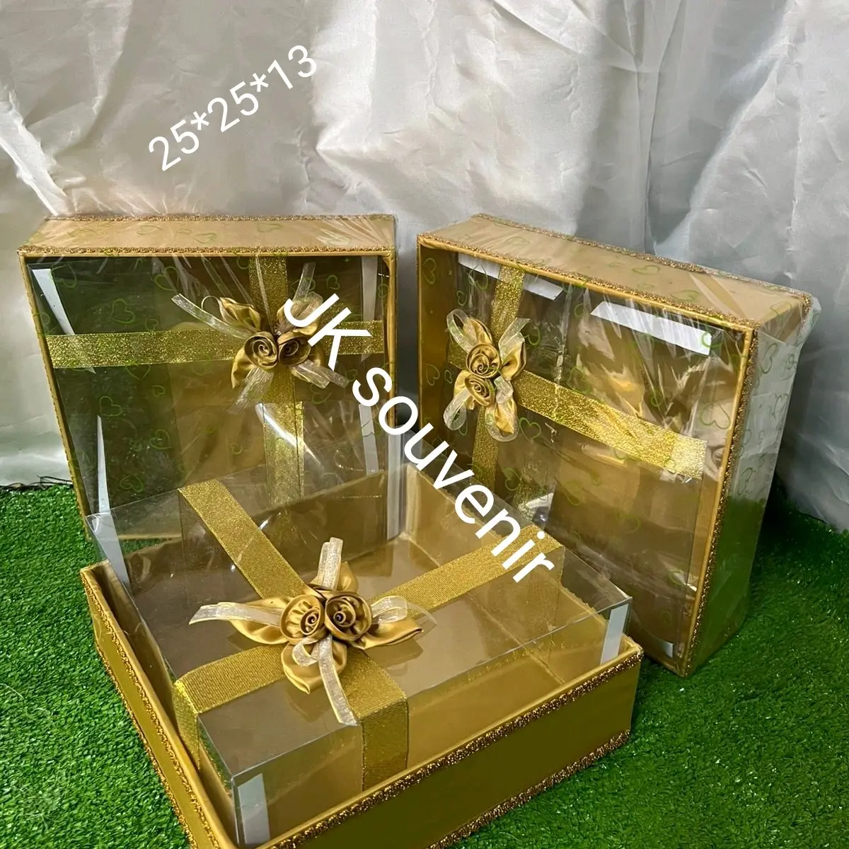 kotak hantaran seserahan satuan kue pita bunga samping gold/ tempat kado ukuran 25*25*11