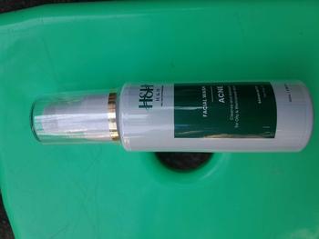 Product Review of HNH Facial Wash Acne Glow - Sabun Cuci Muka Gentle untuk Kulit Berminyak & Berjerawat from m**i 0