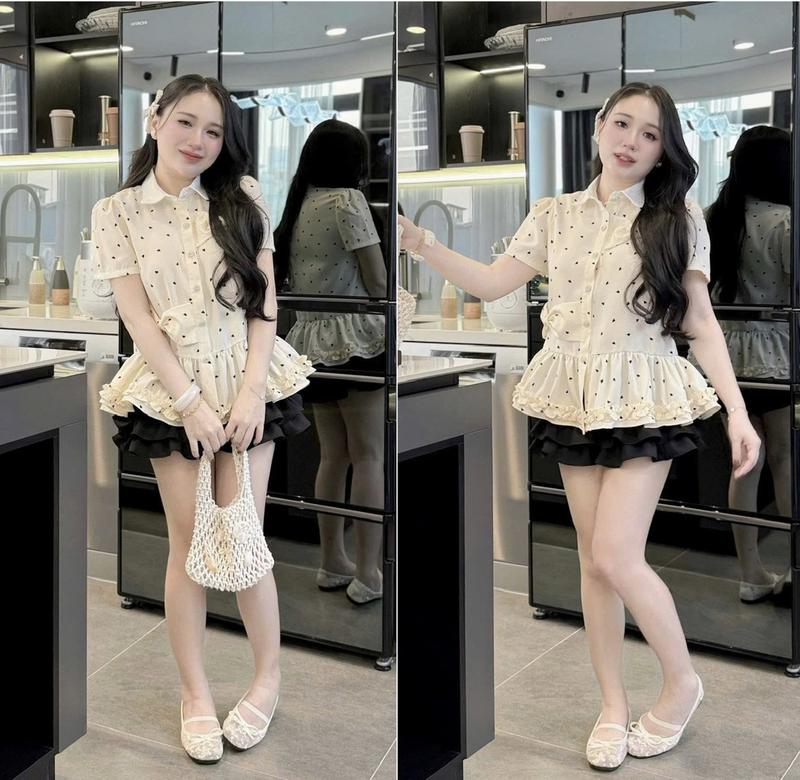 Sét áo sơ mi chấm bi tay ngắn cổ sen đính nơ phối bèo kèm chân váy ngắn bèo tầng xinh xắn dễ thương có lót quần