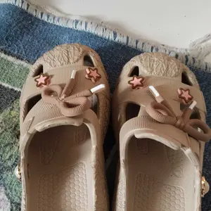 Sandal Sepatu Anak Perempuan Sandal Slop Jibbitz Pita Lucu Sandal Daily Anak Sandal Kodok Anak Cewek Ringan Anti Slip Ukuran 24-35 8929K-A 8929T-A