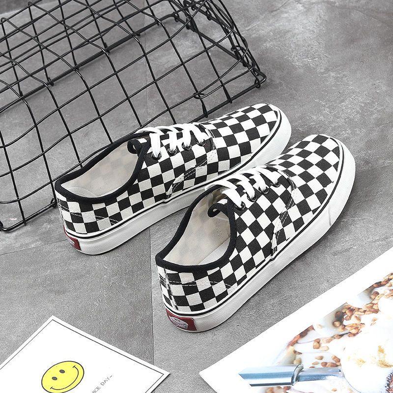 Product Introduction of Spring New Canvas Shoes Men's Black and White Plaid Shoes Low-Top Breathable Slip-on Lazy Shoes Casual Trendy Sneakers 19