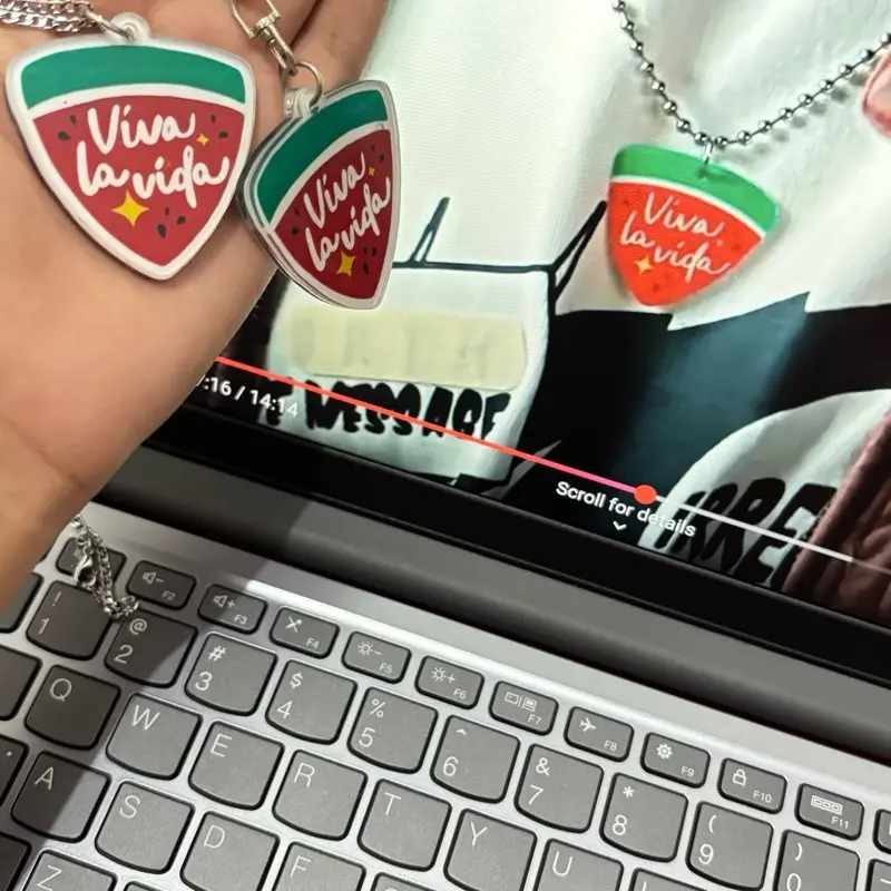 viva la vida 2in1 keychain + kalung (dua sisi) by chellio stuff twingkling watermelon cod adjust (bisa dikecilin) 0
